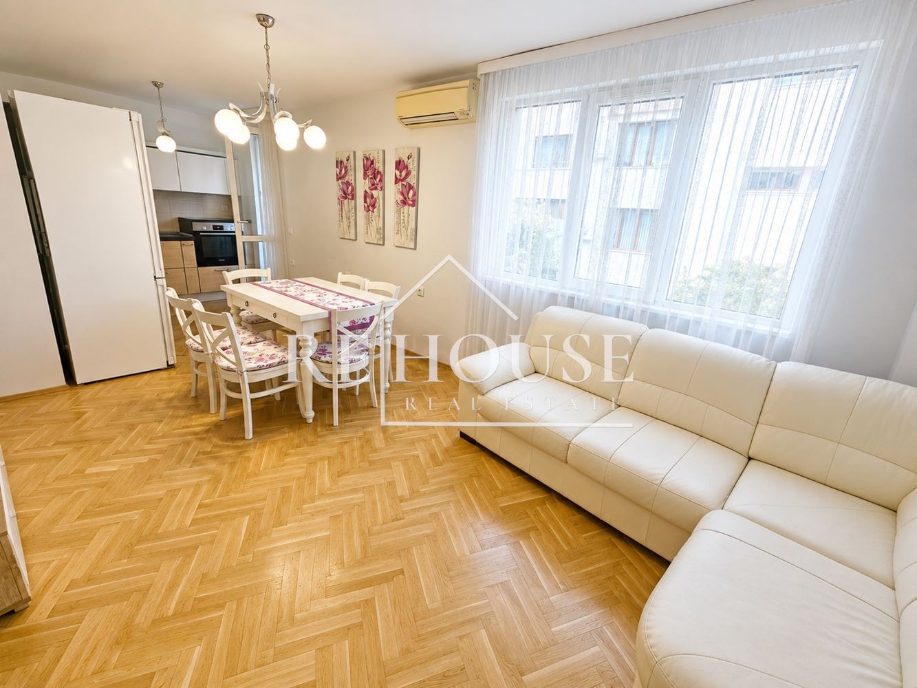 Продава 3-СТАЕН, гр. Варна, Лятно кино Тракия, снимка 2 - Апартаменти - 55800111