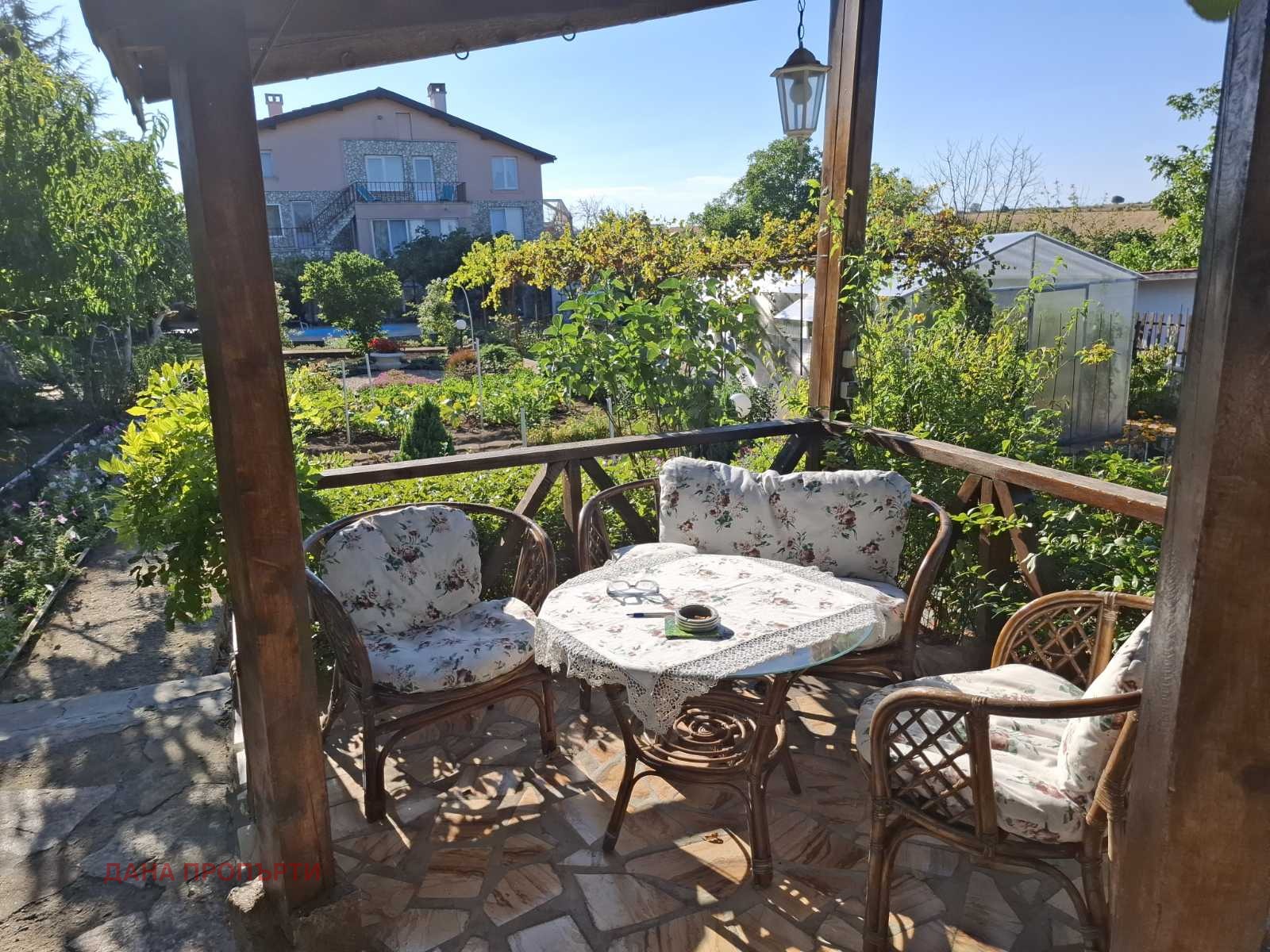 Продава КЪЩА, гр. Варна, м-т Добрева чешма, снимка 16 - Къщи - 55693758