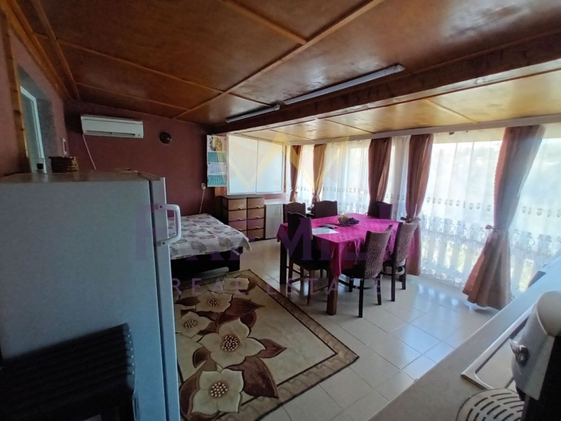 Продава КЪЩА в град Варна, с. Константиново - 120 кв.м / 119 999 € » 234 697.64 лв., ИМОТИ ПРЕМИЕР