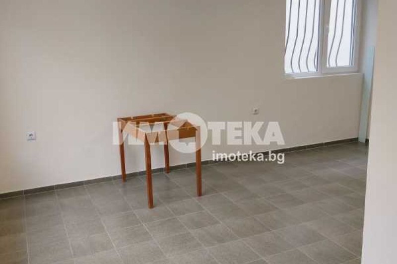 Продава КЪЩА, гр. Варна, Център, снимка 6 - Къщи - 48377595