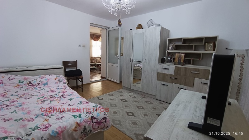 Продава  Къща град Шумен , 2-ри корпус , 120 кв.м | 97835083 - изображение [17]