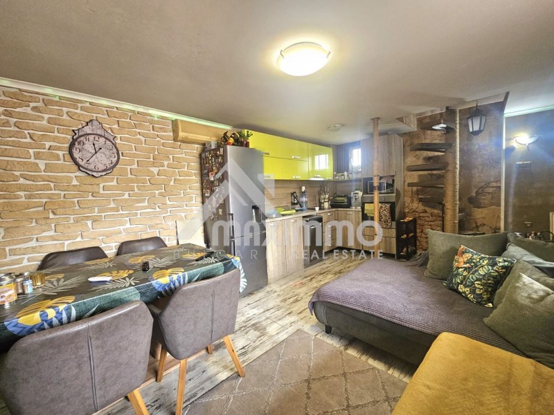 Продава КЪЩА, гр. Варна, Автогара, снимка 2 - Къщи - 52378398