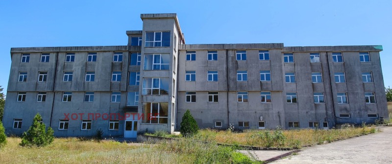 À vendre  Hôtel région Varna , Levski , 4186 m² | 69711860 - image [2]