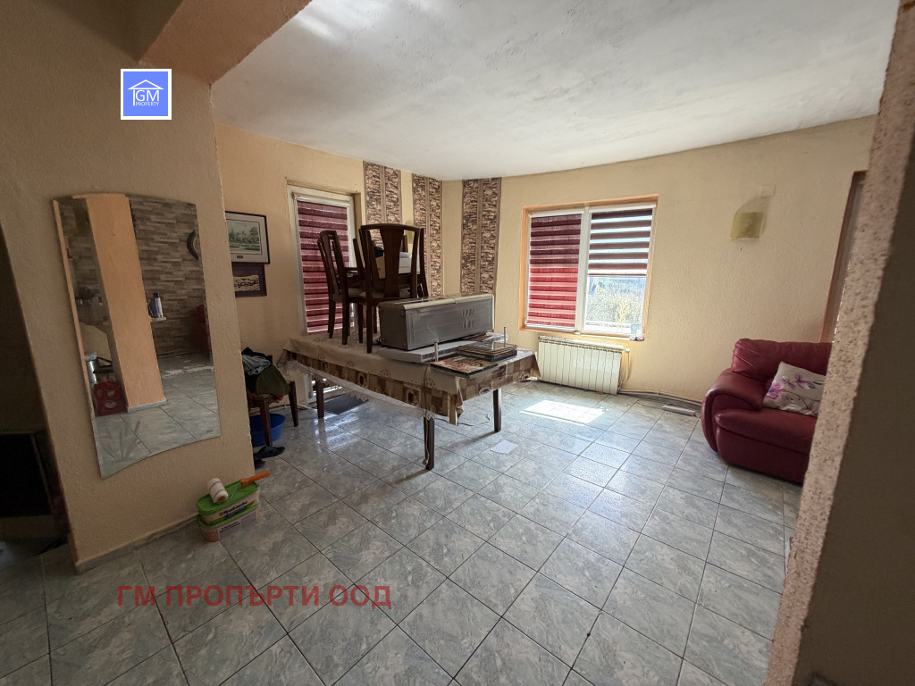 Продава КЪЩА, с. Здравец, област Варна, снимка 8 - Къщи - 56221957