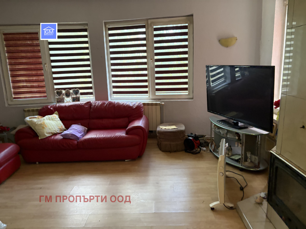 Продава КЪЩА, с. Здравец, област Варна, снимка 10 - Къщи - 56221957