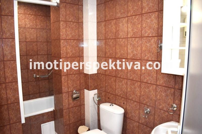 En venta  2 dormitorios Plovdiv , Tsentar , 110 metros cuadrados | 28747289 - imagen [9]