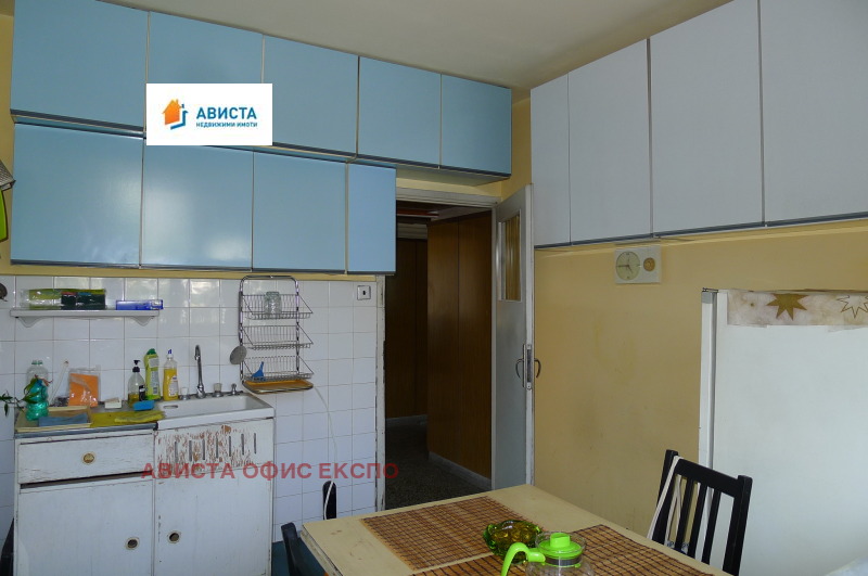 Продава  3-стаен град София , Банишора , 76 кв.м | 35270123 - изображение [2]