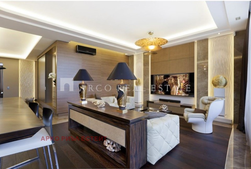Продава 3-СТАЕН, град София, Център • 284930 € / 557274.64 лв. • 46522462 1