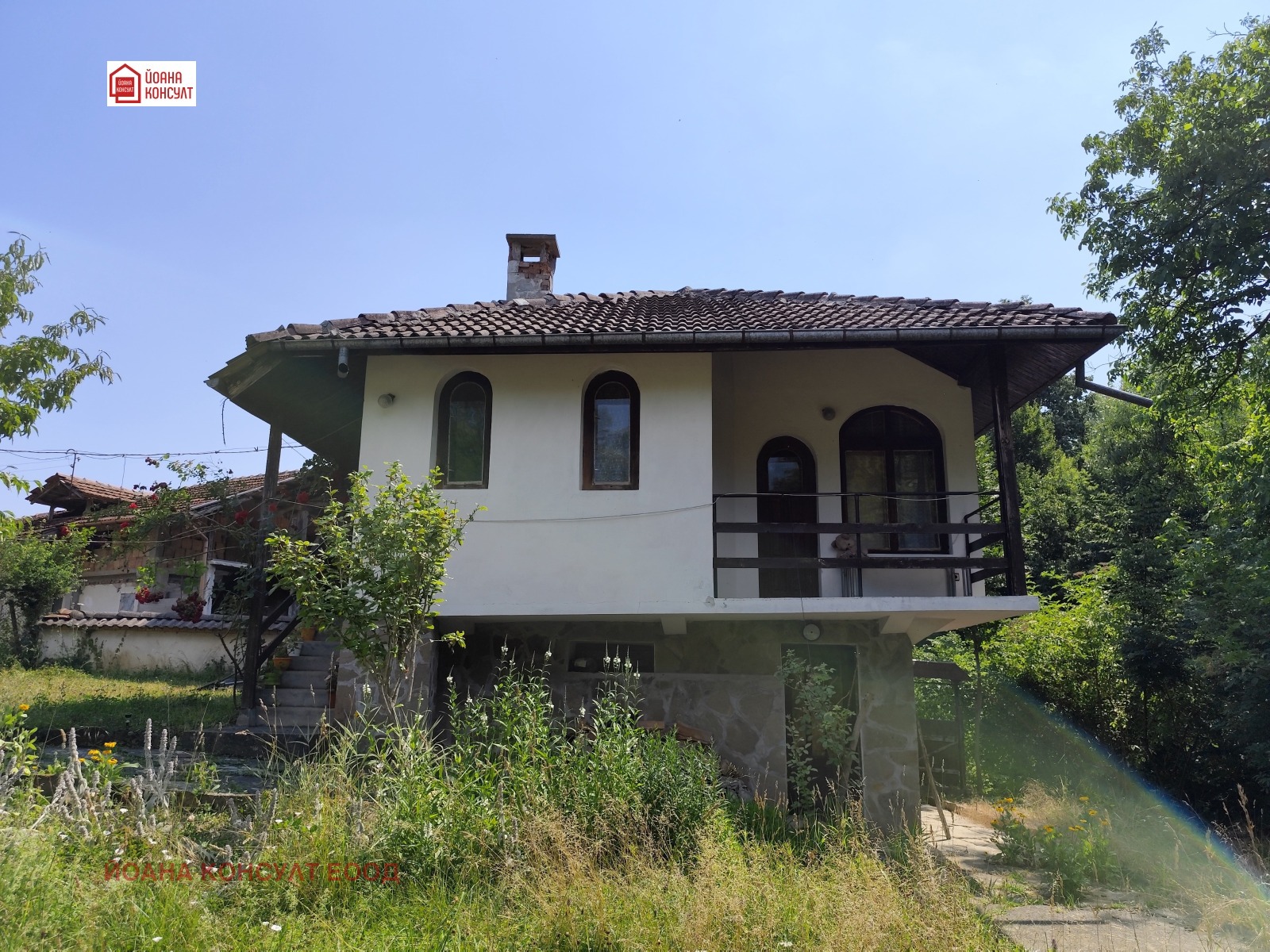Продава КЪЩА, гр. Априлци, област Ловеч