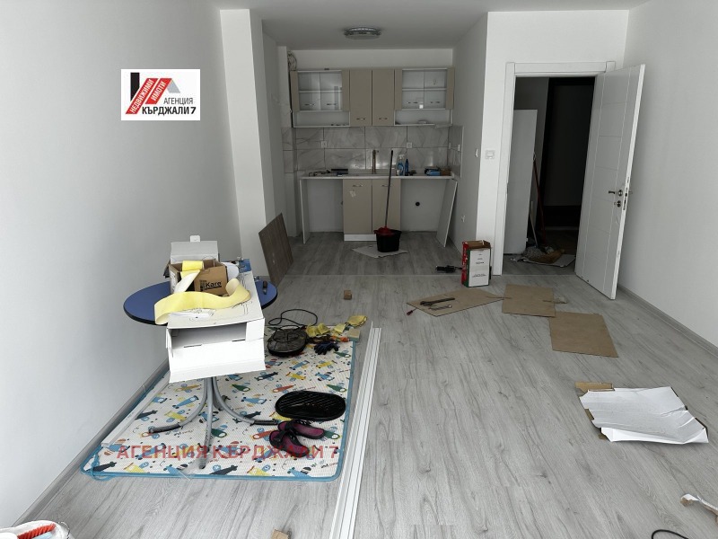 Till salu  1 sovrum Kardjali , Centar , 81 kvm | 50354884