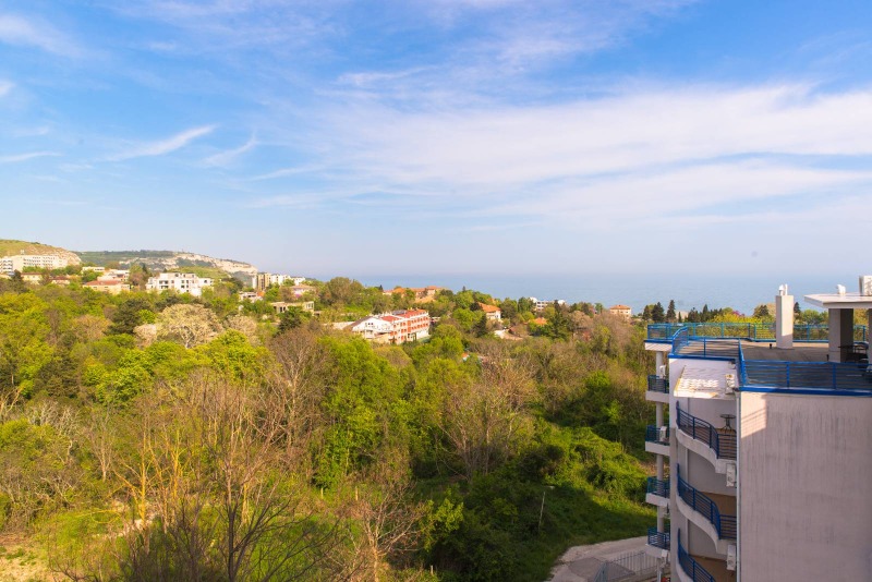 Продава  3-стаен област Добрич , гр. Балчик , 90 кв.м | 41724345