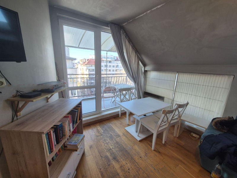 Продава 3-СТАЕН, гр. София, Банишора, снимка 2 - Апартаменти - 53441229