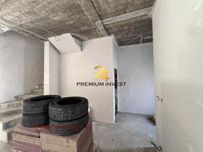 Til salgs  Hus Plovdiv , Ostromila , 388 kvm | 33933793 - bilde [5]
