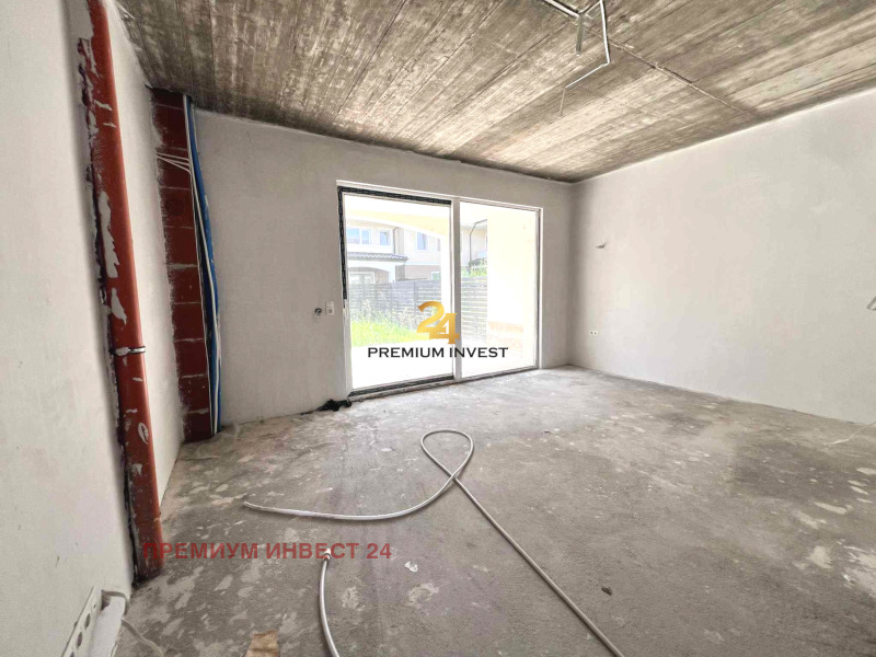 Til salgs  Hus Plovdiv , Ostromila , 388 kvm | 33933793 - bilde [3]
