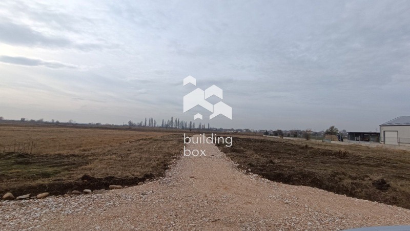 For Sale  Plot region Plovdiv , Voyvodinovo , 743 sq.m | 10415334 - image [2]