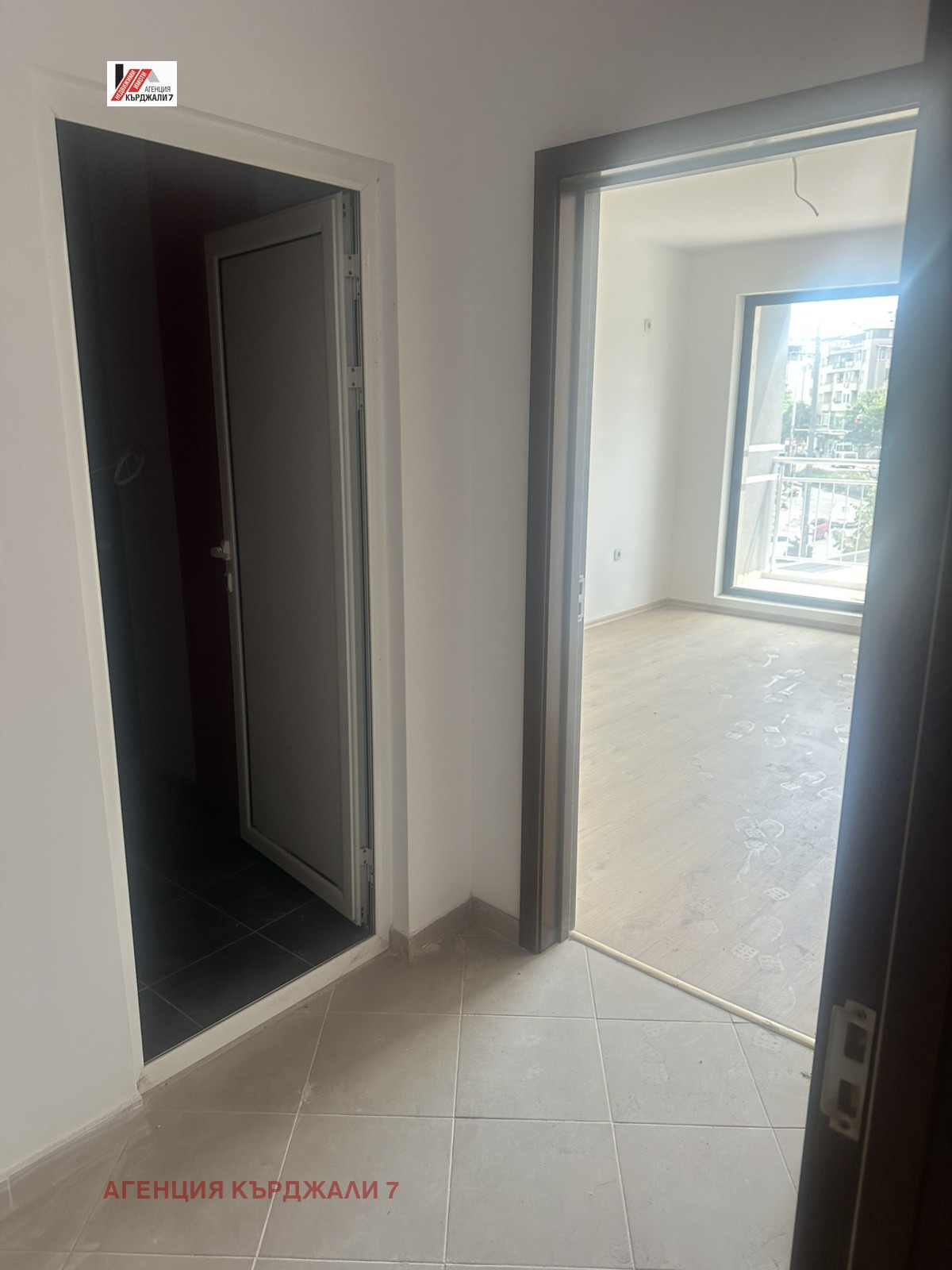 Продава 3-СТАЕН, гр. Кърджали, Възрожденци, снимка 8 - Апартаменти - 54997134