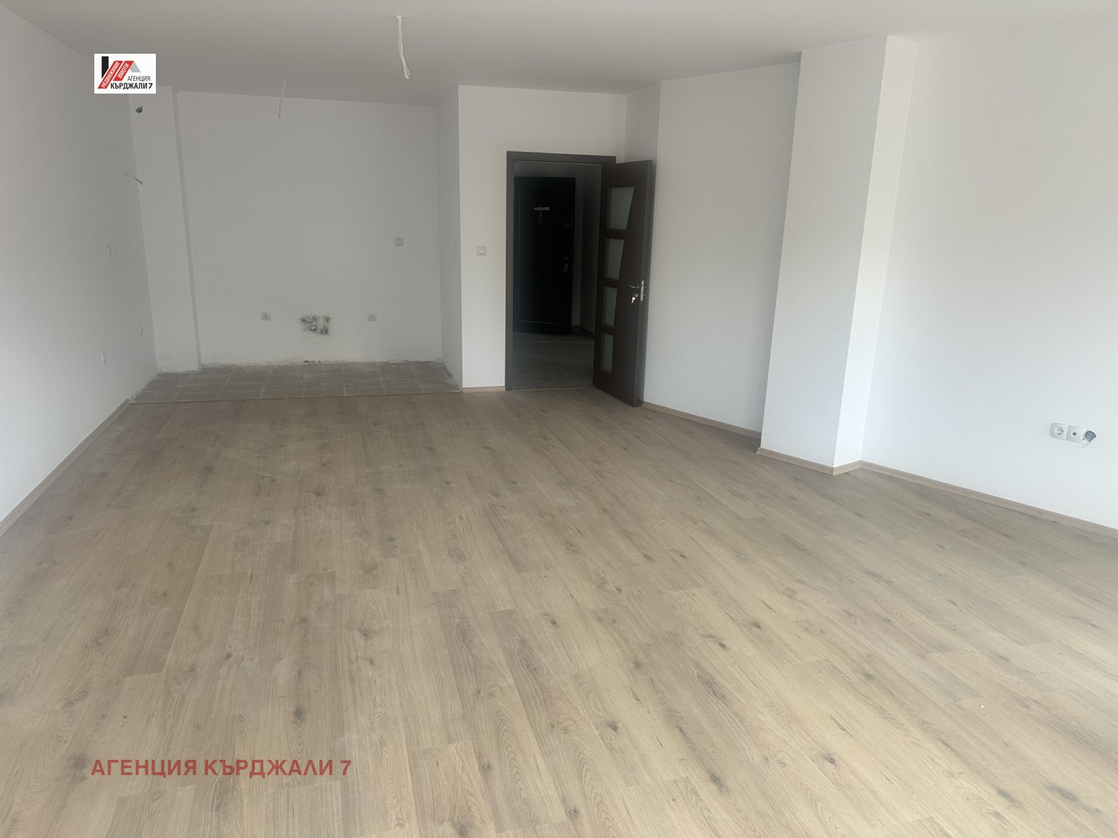 Продава 3-СТАЕН, гр. Кърджали, Възрожденци, снимка 3 - Апартаменти - 54997134