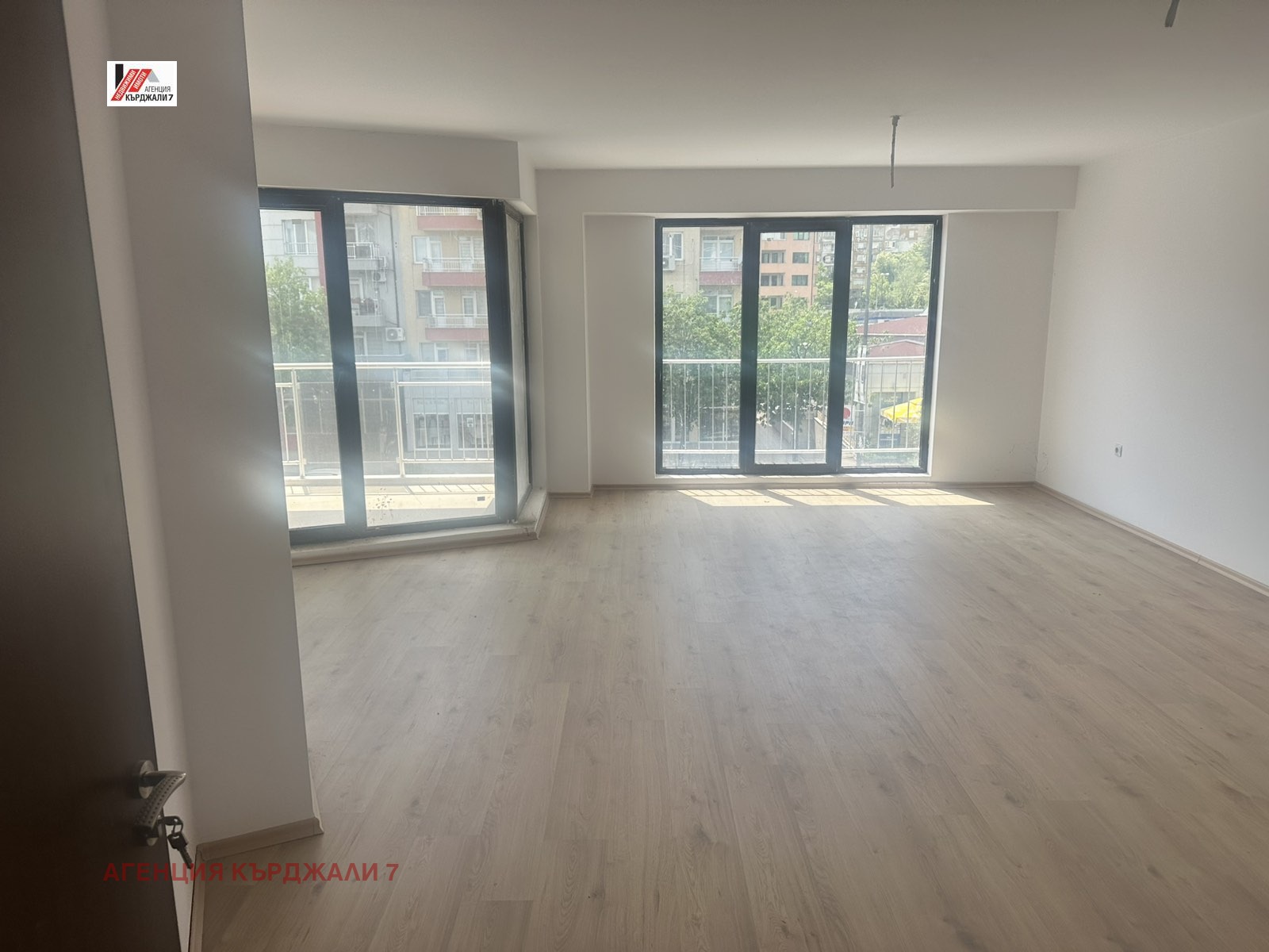 Продава 3-СТАЕН, гр. Кърджали, Възрожденци, снимка 2 - Апартаменти - 54997134