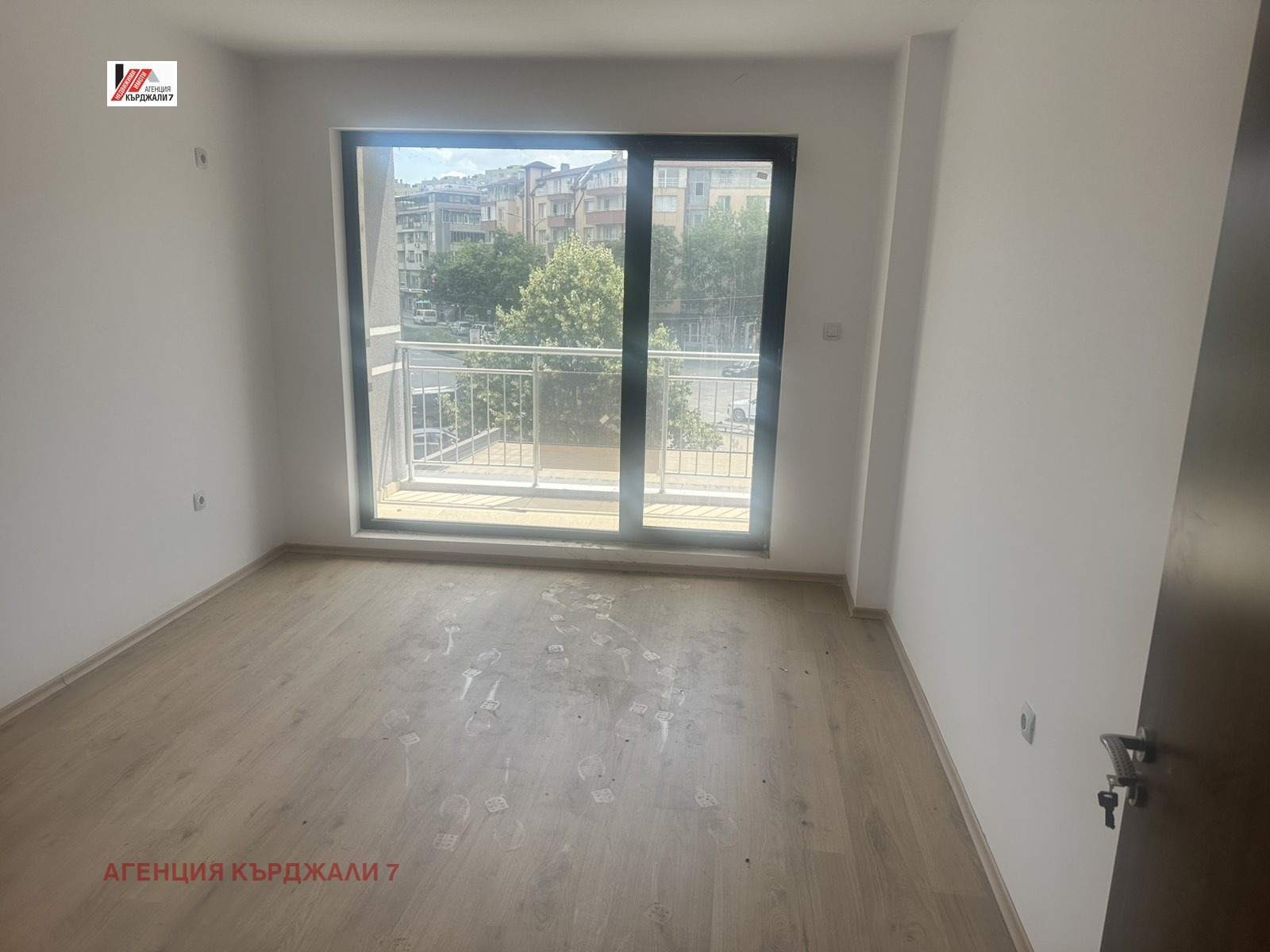 Продава 3-СТАЕН, гр. Кърджали, Възрожденци, снимка 6 - Апартаменти - 54997134