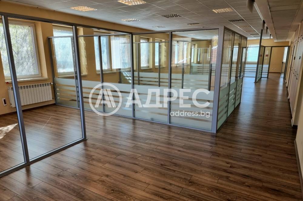 Продава ПРОМ. ПОМЕЩЕНИЕ, гр. София, Център, снимка 2 - Производствени сгради - 55923386