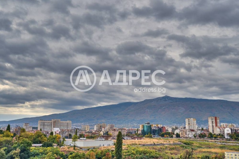 De vânzare  1 dormitor Sofia , Țentâr , 65 mp | 94810169