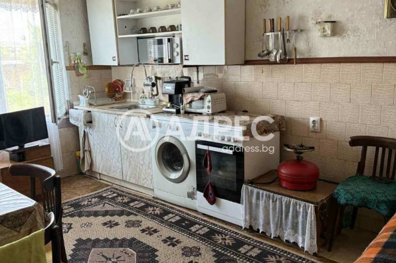 Na prodej  Dům oblast Pernik , Radomir , 140 m2 | 61487287 - obraz [4]