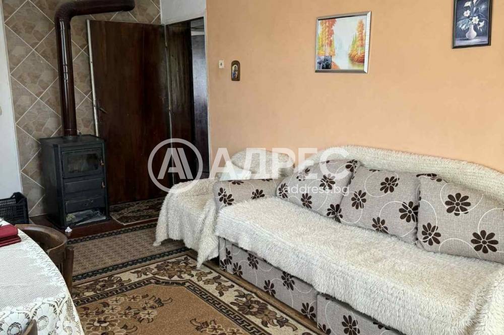 Продава КЪЩА, гр. Радомир, област Перник, снимка 2 - Къщи - 51284961