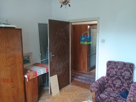1 chambre Tolstoi, Sofia 13