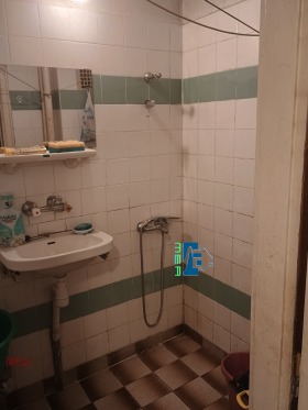 1 chambre Tolstoi, Sofia 6