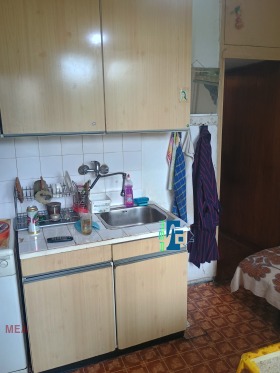 1 chambre Tolstoi, Sofia 2