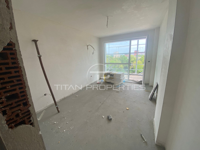 De vânzare  1 dormitor Plovdiv , Iujen , 78 mp | 45085516 - imagine [2]