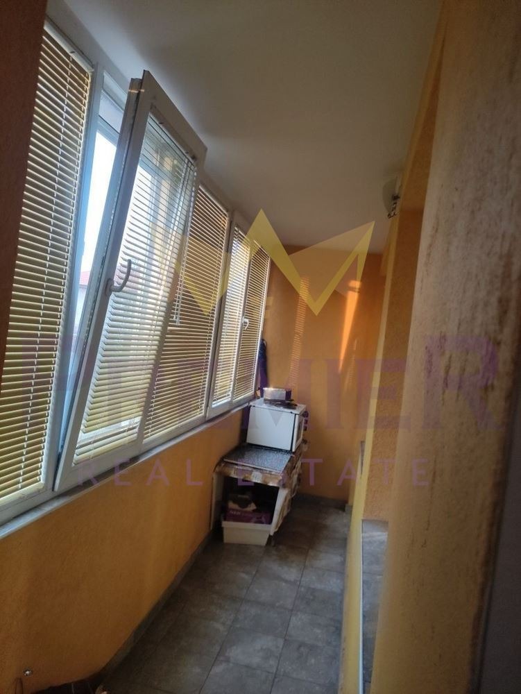 Продава ЕТАЖ ОТ КЪЩА, гр. Пловдив, Прослав, снимка 9 - Етаж от къща - 54462006