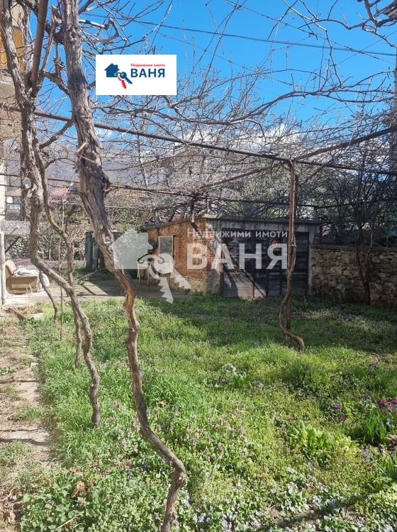 Продава ЕТАЖ ОТ КЪЩА, гр. Карлово, област Пловдив, снимка 2 - Етаж от къща - 55661979