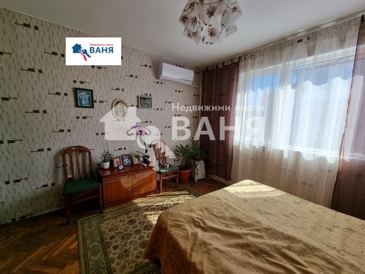 Продава ЕТАЖ ОТ КЪЩА, гр. Карлово, област Пловдив, снимка 10 - Етаж от къща - 55661979