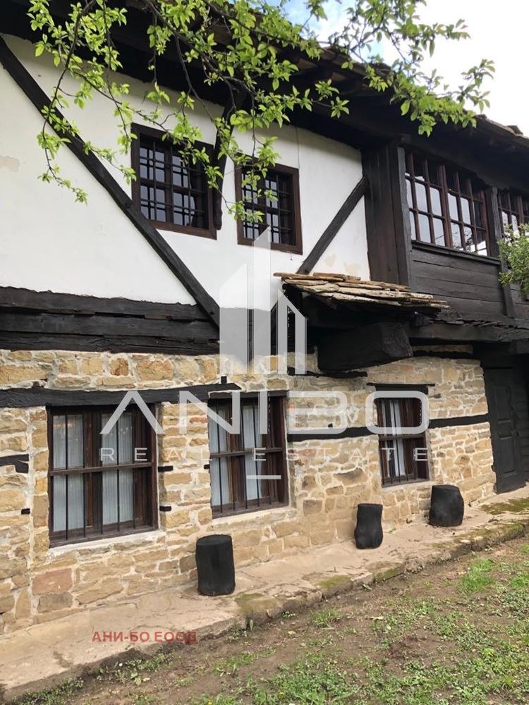 Продава КЪЩА, с. Боженците, област Габрово, снимка 3 - Къщи - 55047297