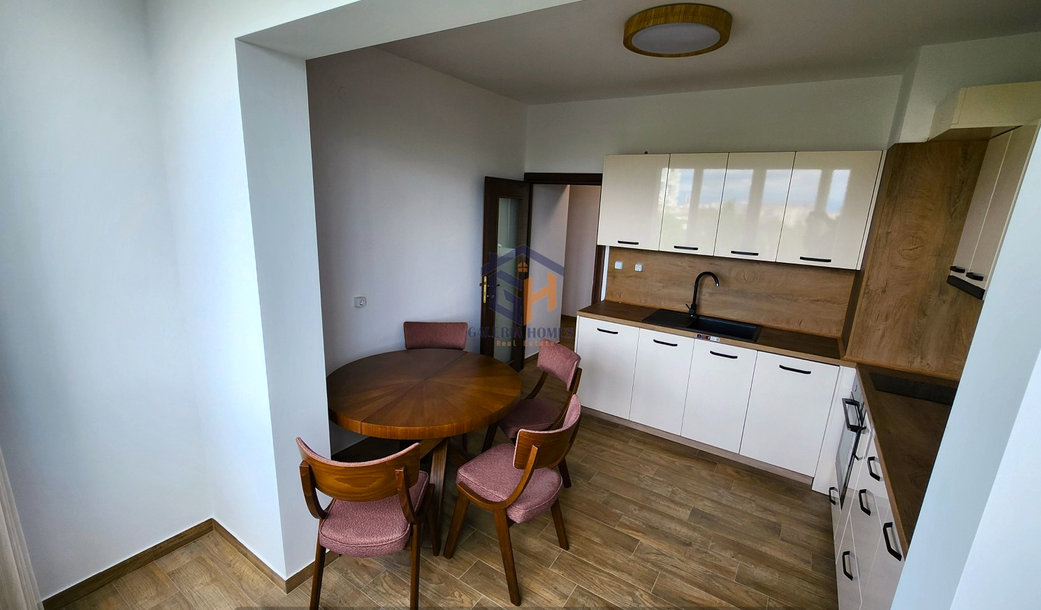 Продава 3-СТАЕН, гр. София, Гоце Делчев, снимка 3 - Апартаменти - 54763104