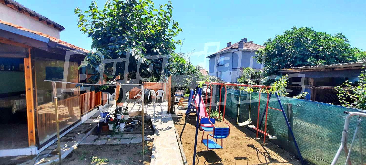 Продава ЕТАЖ ОТ КЪЩА, гр. Царево, област Бургас, снимка 2 - Етаж от къща - 41616625