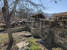 Casa Zaya, región de Gabrovo 15