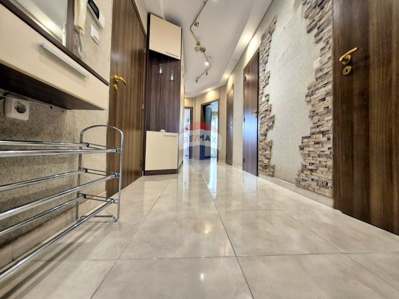 Продава 3-СТАЕН, гр. Варна, Окръжна болница-Генерали, снимка 15 - Апартаменти - 54590111