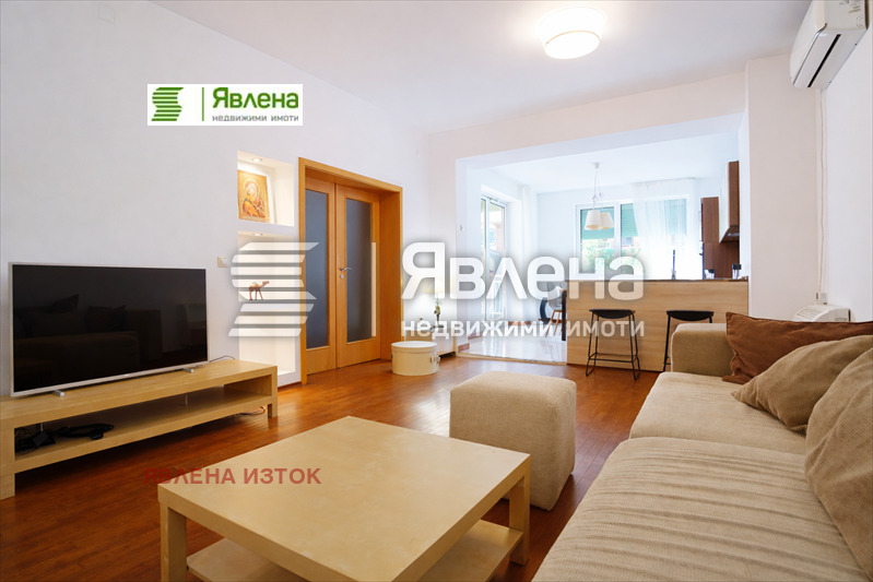 Продава 4-СТАЕН, гр. София, Изток, снимка 2 - Апартаменти - 54919309