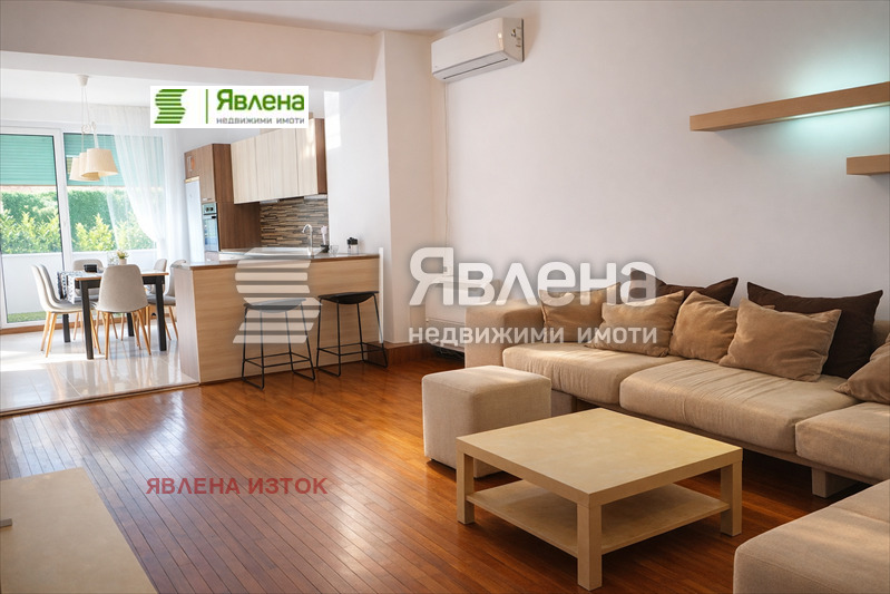 Продава 4-СТАЕН, гр. София, Изток