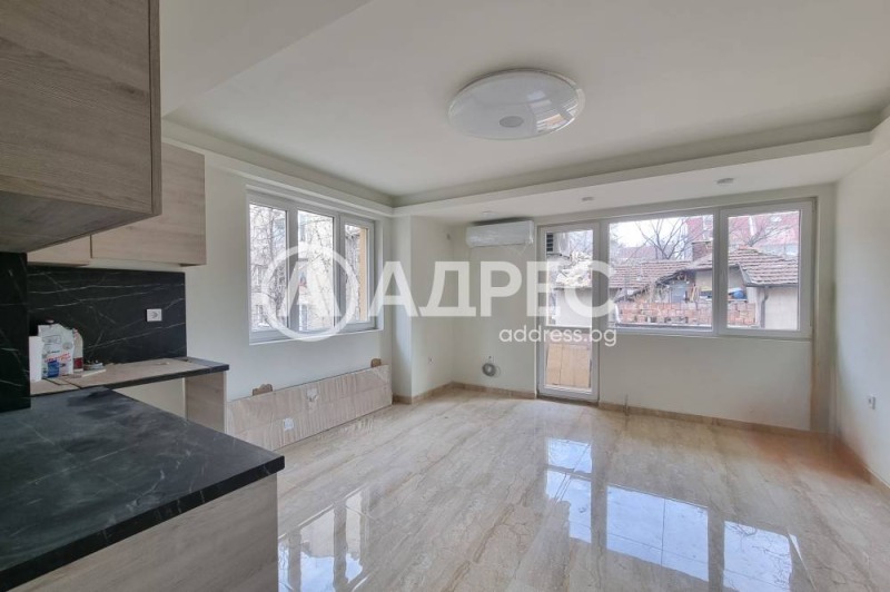 À venda  Mais de 3 quartos Sofia , Centar , 111 m² | 48890941