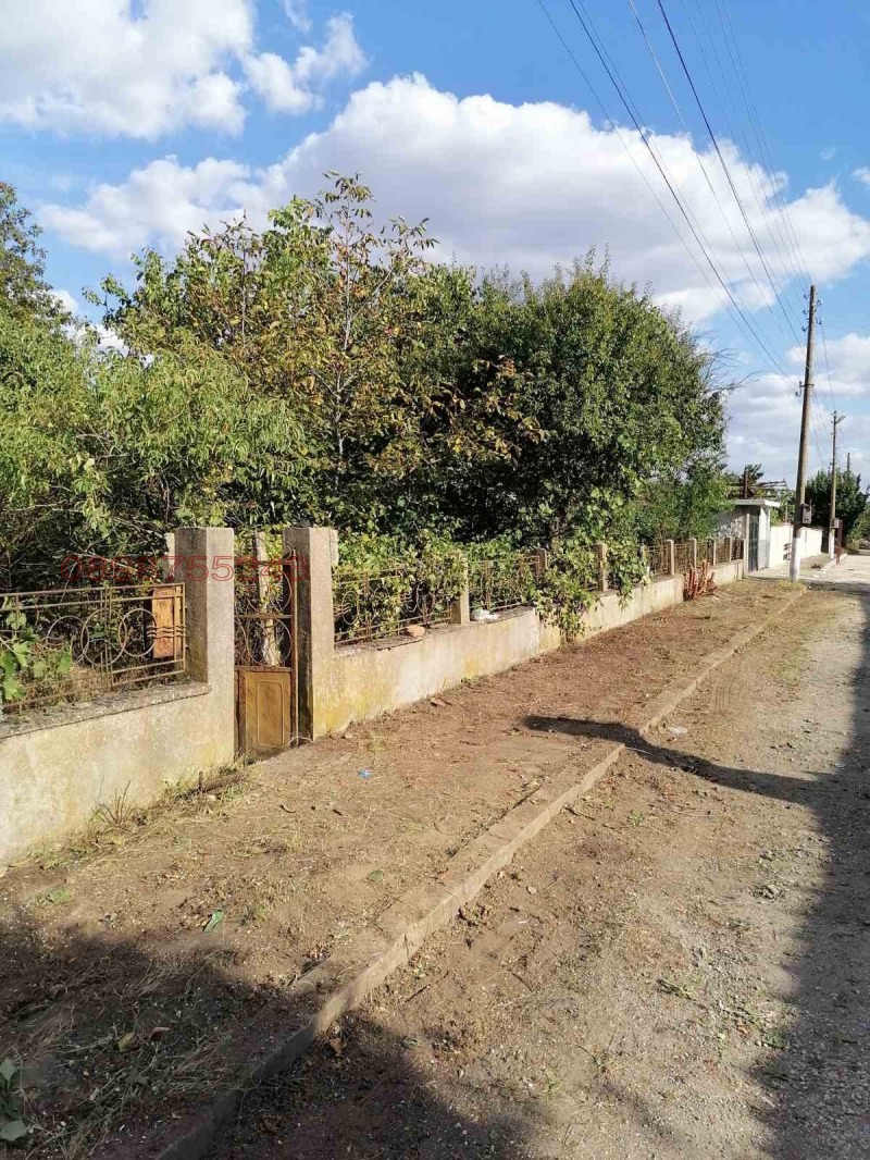 Продава КЪЩА, с. Межден, област Силистра, снимка 5 - Къщи - 53419813