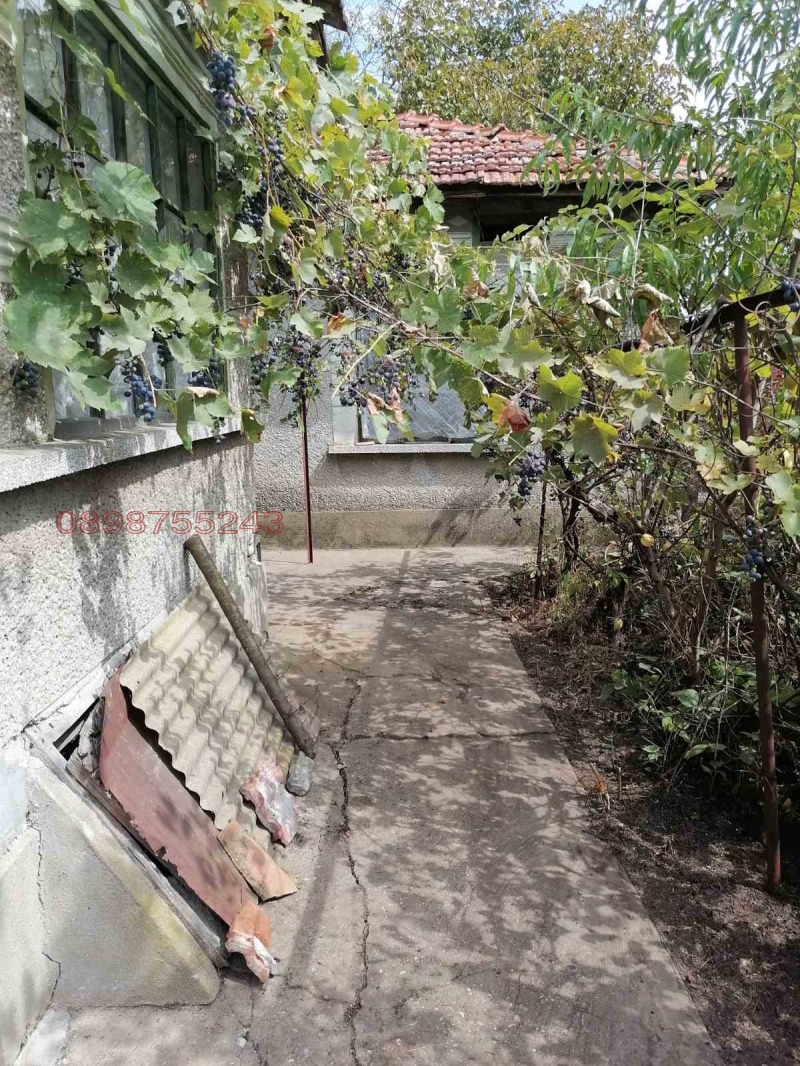 Продава КЪЩА, с. Межден, област Силистра, снимка 2 - Къщи - 53419813