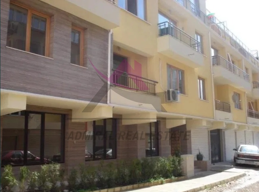 Продава 3-СТАЕН, гр. Варна, Базар Левски
