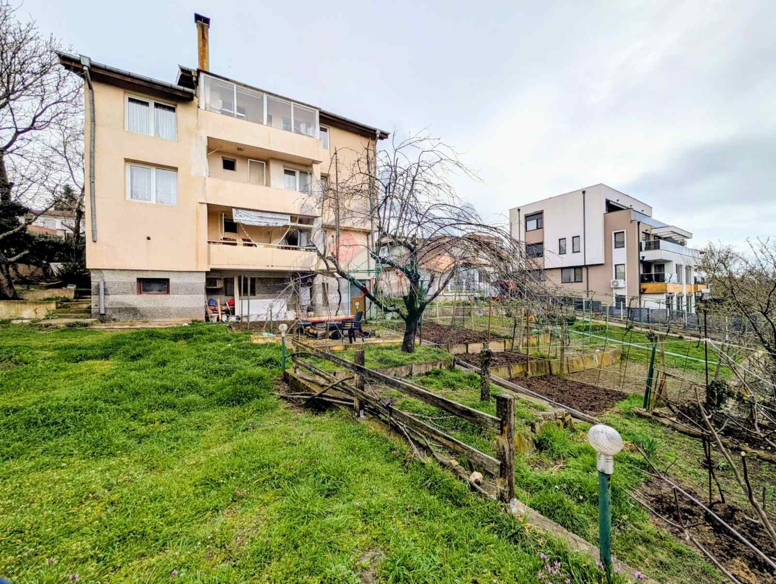 Продава КЪЩА, гр. Варна, м-т Долна Трака, снимка 13 - Къщи - 54006785