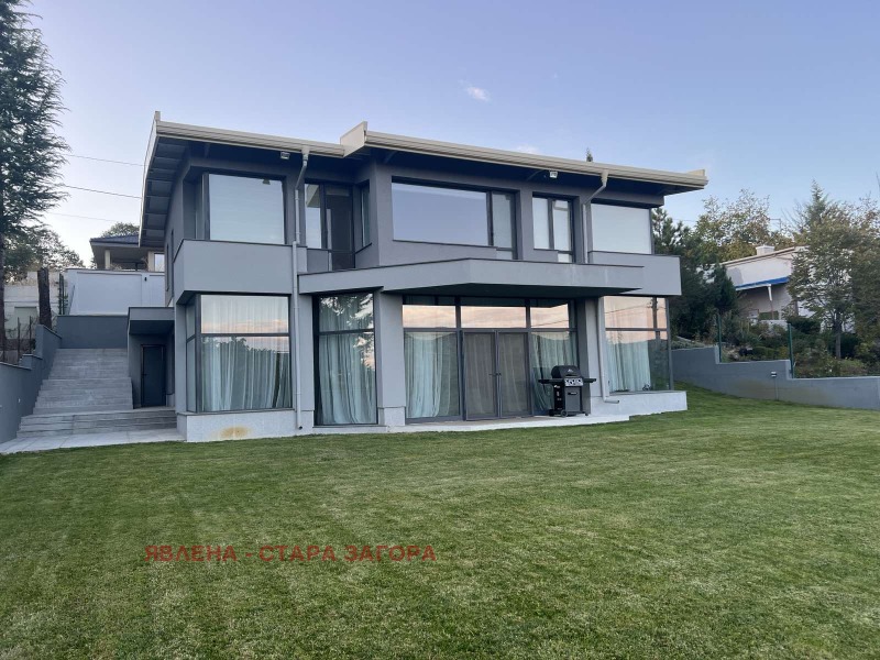Продава КЪЩА в област Стара Загора, с. Пряпорец - 295 кв.м / При запитване, ЯВЛЕНА - СТАРА ЗАГОРА