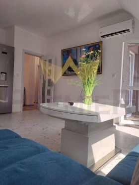 1 sypialnia Centar, Warna 1