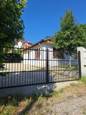 Casa Kralev dol, regione Pernik