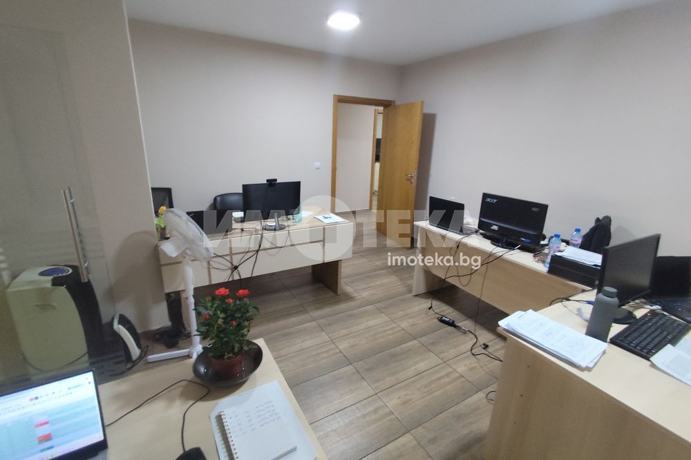 Продава ОФИС, гр. София, Гоце Делчев, снимка 15 - Офиси - 54915489